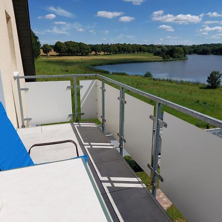 Dachgeschosswohnung Mit Seeblick Ahrensbok Экстерьер фото